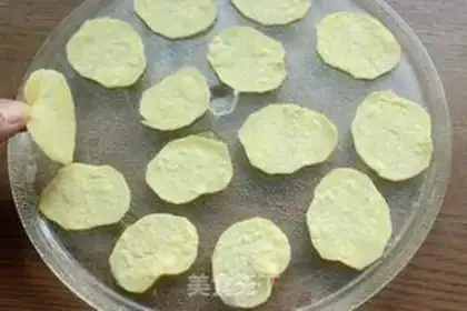 Make Microwave chips step 4
