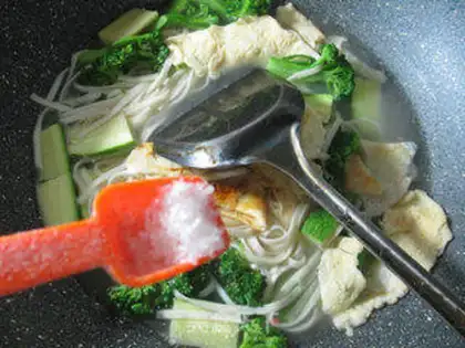 Make Duck eggs, double soup step 8