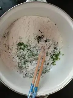 Make Sour sauerkraut noodles step 2