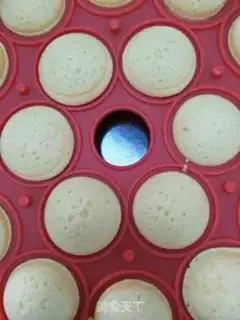 Make Lollipop cake step 9