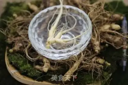 Make The ginseng rib soup step 0