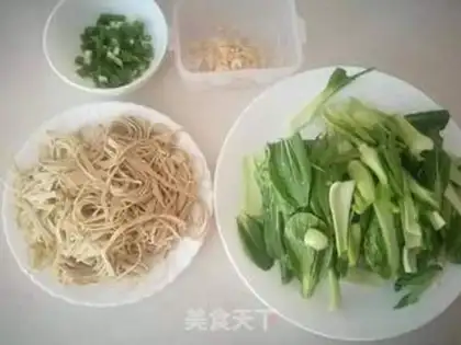 Make Shrimp cabbage and rind step 0