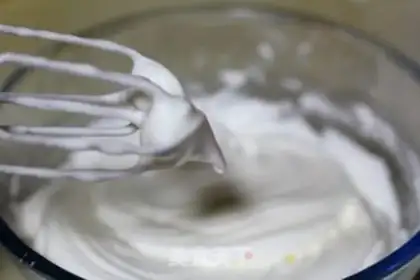 Make Blueberry jam, tiger cake roll step 10