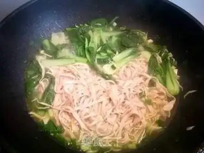 Make Shrimp cabbage and rind step 3
