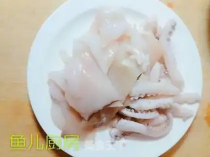 Make Fresh squid mushrooms and green beans step 2