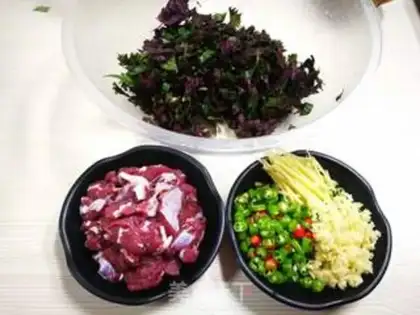 Make violet beef step 1