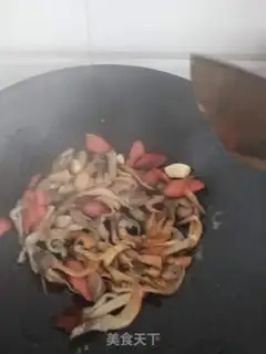 Make Mushroom fried eggs step 6