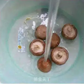Make Pumpkin with mushrooms step 3