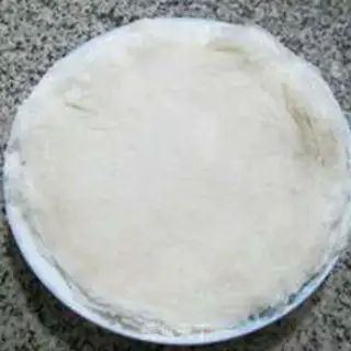 Make Three Spring Rolls step 1
