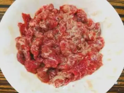 Make Red beef pasta step 0