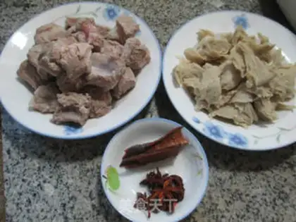 Make Noodles burning ribs step 0