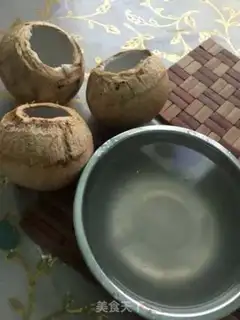 Make Coconut egg stew step 1