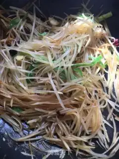 Make Spicy potatoes step 5