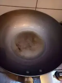 Make Nuts and shrimp step 1