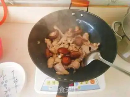 Make A chicken mushroom step 5
