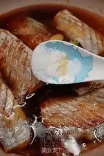 Make Red-fried fish step 5