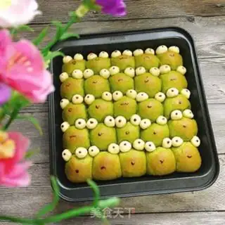 Make Frogs squeezing on a snack step 10