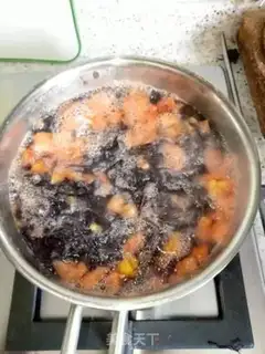 Make Tomato eggs step 2