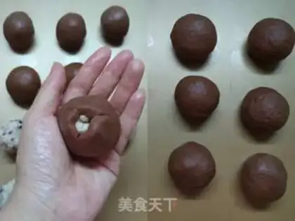 Make Dirty moon cake step 3