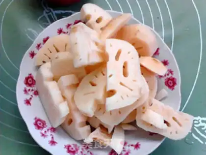 Make Lotus apple steak soup step 2