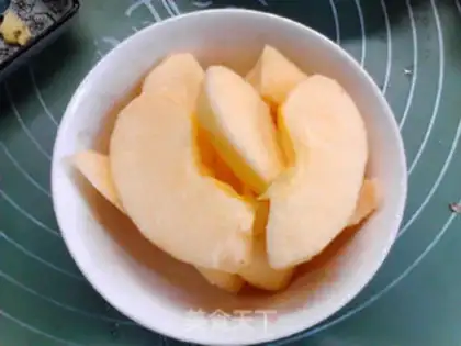 Make Lotus apple steak soup step 3