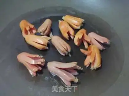 Make octopus sausage step 3
