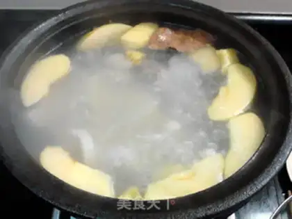 Make Lotus apple steak soup step 8
