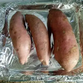 Make Roast potatoes step 0