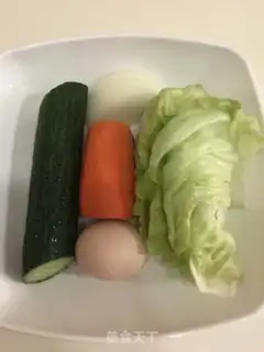 Make Light-food salad step 0