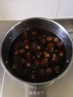Make Boiled chestnuts step 1