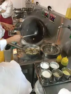 Make Garlic fan steams step 1