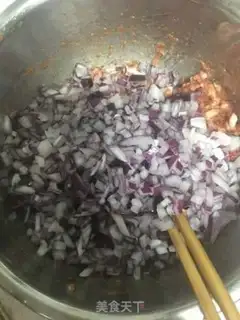 Make Onion beef pie step 5