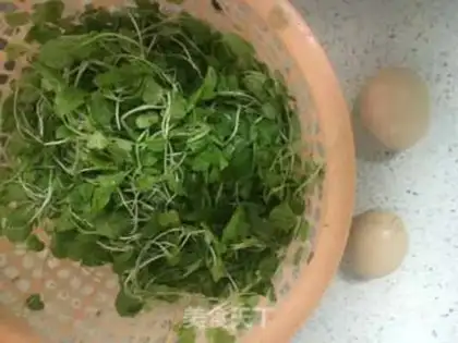 Make Chicken caterpillar egg soup step 0