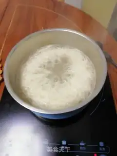 Make Beef egg noodles step 1