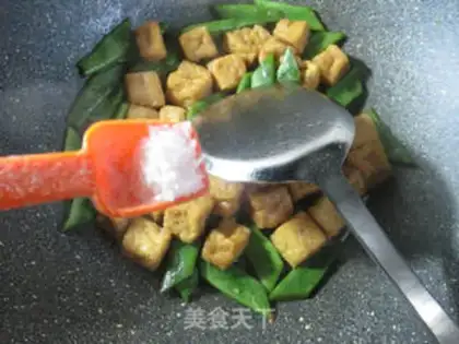 Make The soybeans burn the little tofu step 9