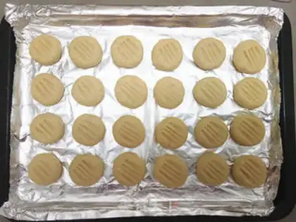 Make Almond cookies step 6