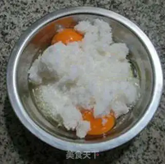 Make Eggs and coconuts step 4