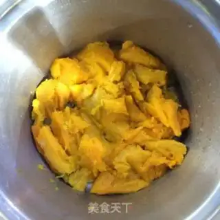 Make Pumpkin almonds step 1