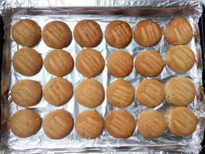 Make Almond cookies step 8