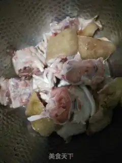 Make Peanuts burn pigs