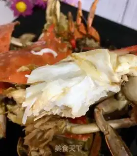 Make Suck on the spicy crab step 16