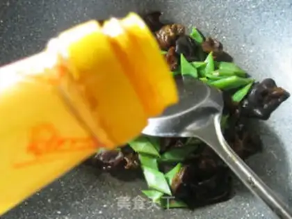 Make Blackwood, oil, beans step 4