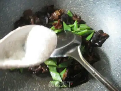 Make Blackwood, oil, beans step 5