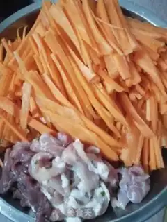 Make Carrot and radish step 0