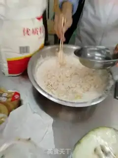 Make A thousand layers of plumes step 4