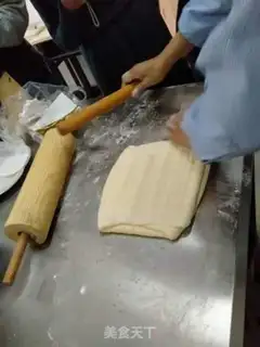 Make A thousand layers of plumes step 27