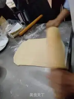 Make A thousand layers of plumes step 28