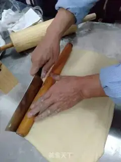 Make A thousand layers of plumes step 29