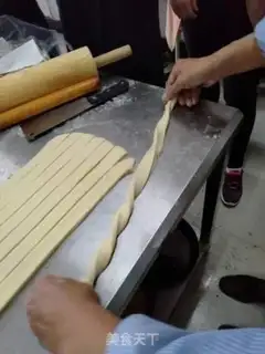 Make A thousand layers of plumes step 31