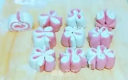 Make Creative double-coloured buns step 7